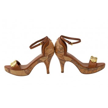 Alviero Martini Prima Classe Woman Chic Leather Sandal in Geo Classic with Gold Buckle